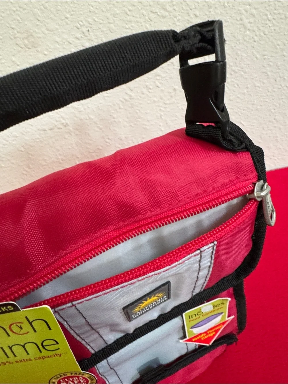NWT California Innovations Vintage Lunch Time Insulated Bag w/ Container BTS